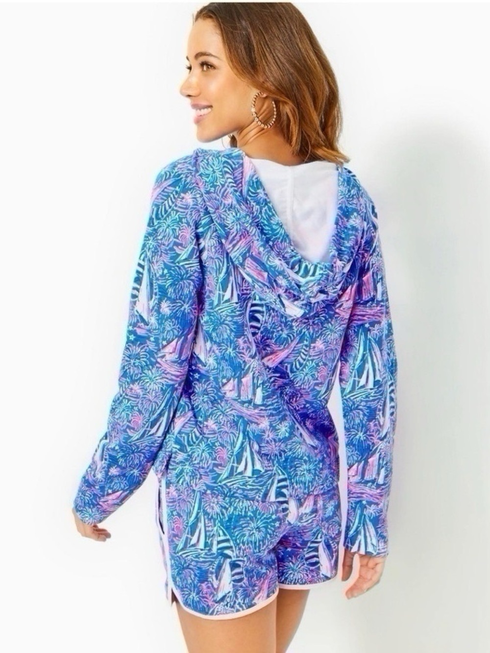 NEW Lilly Pulitzer Women’s 4” Short Bocca Blue It’s a Sailabration - Picture 3 of 7